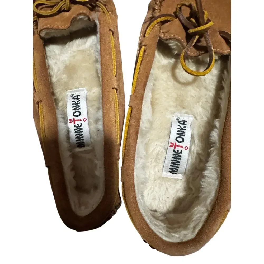 Minnetonka Moccasin Slippers Tan Suede Faux Fur Lined Women's Size 7